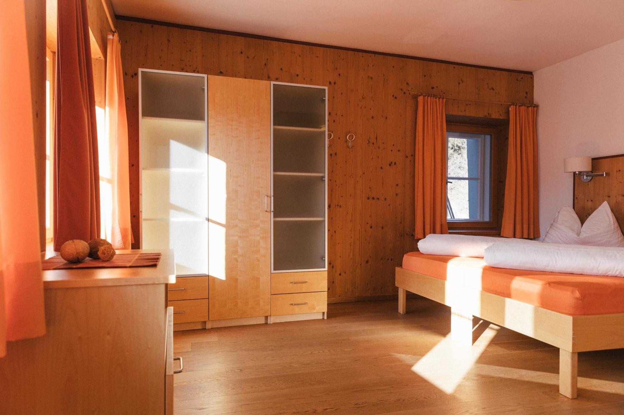 Klostergut Kronburg Zams Kültér fotó