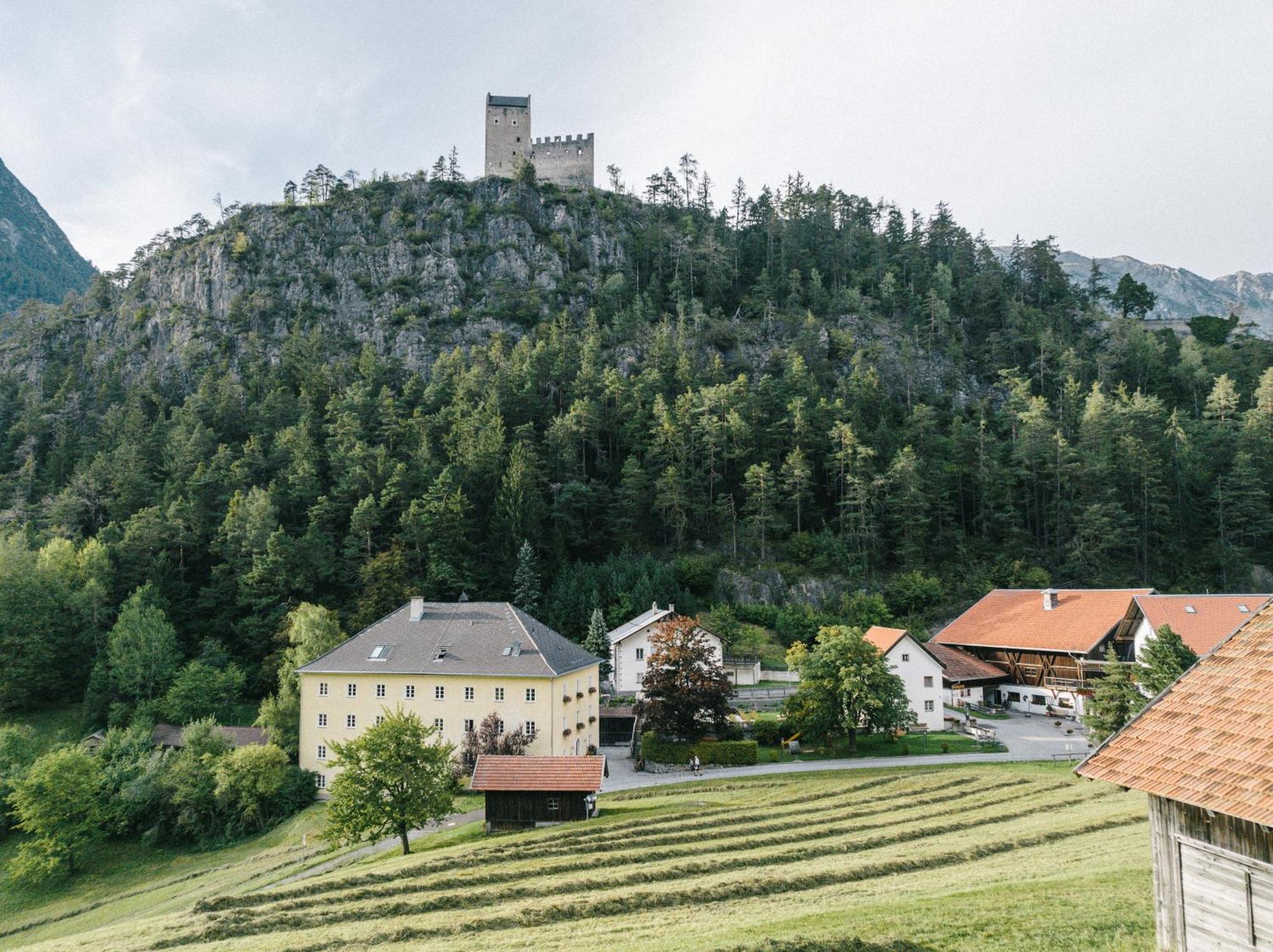 Klostergut Kronburg Zams Kültér fotó